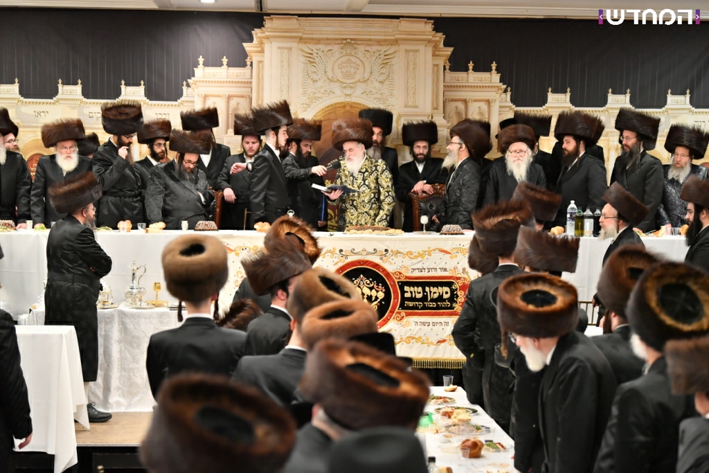 שמחת השבע ברכות בחצר חסידות ויז׳ניץ • גלריה