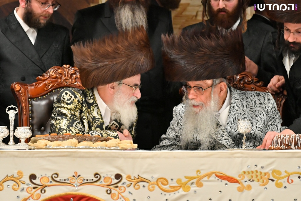 שמחת השבע ברכות בחצר חסידות ויז׳ניץ • גלריה