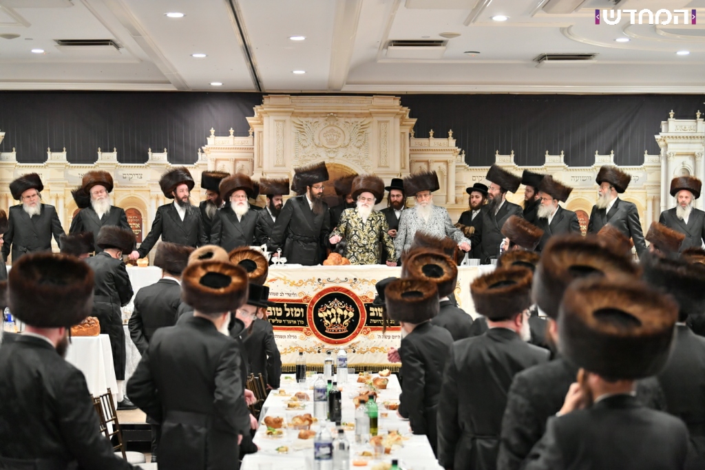 שמחת השבע ברכות בחצר חסידות ויז׳ניץ • גלריה