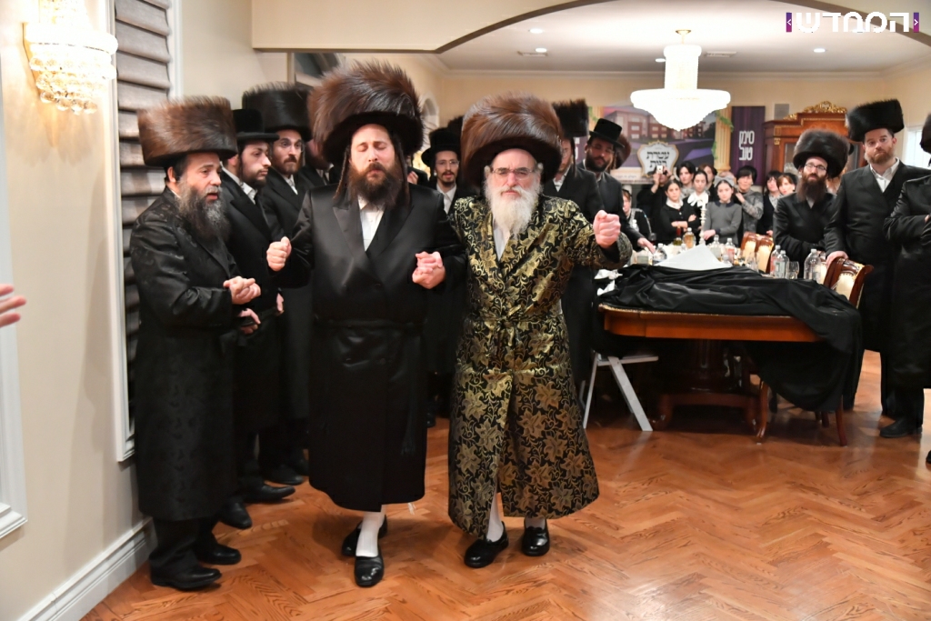 שמחת השבע ברכות בחצר חסידות ויז׳ניץ • גלריה