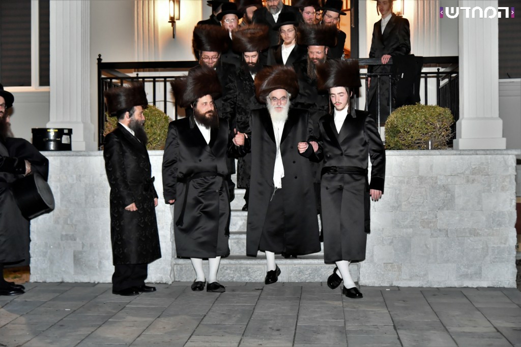 שמחת השבע ברכות בחצר חסידות ויז׳ניץ • גלריה