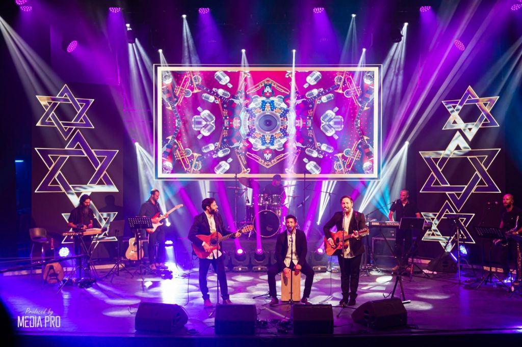 צפו: מופע המרכזי, במלאת 26 שנים לפטירתו של ר' שלמה קרליבך