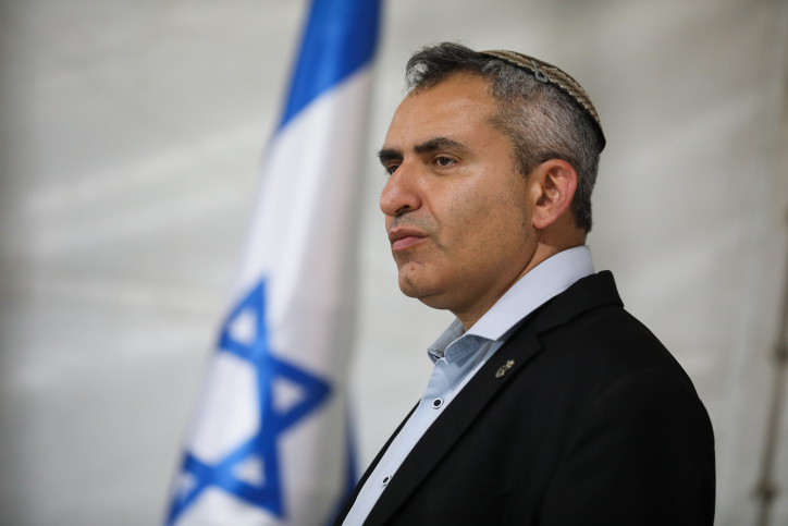 הקבלנים נגד אלקין: נעלה את מחירי הדירות