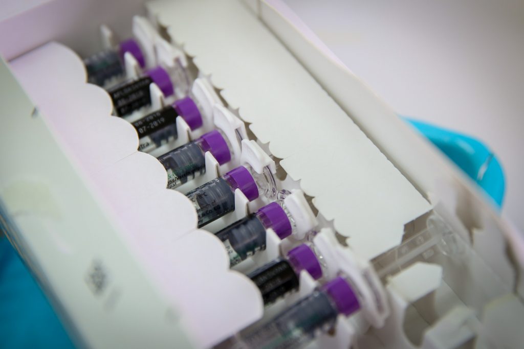 סנטור מת לפני ההשבעה, בעולם מקנאים בישראל • כותרות הקורונה מכל העולם סנטור מת לפני ההשבעה, בעולם מקנאים בישראל • כותרות הקורונה מכל העולם