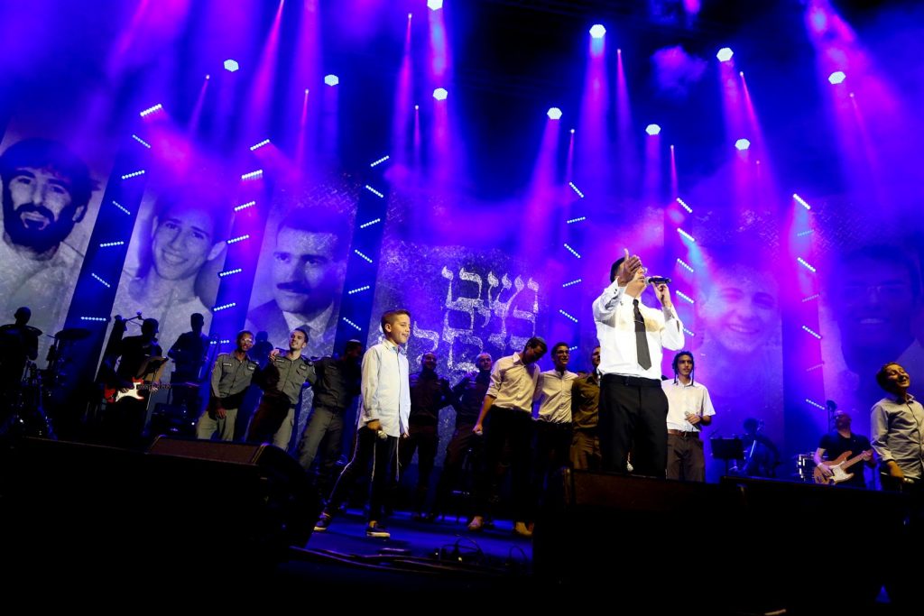 יעקב שוואקי משיק אלבום מופע חדש - 'לייב פארק'