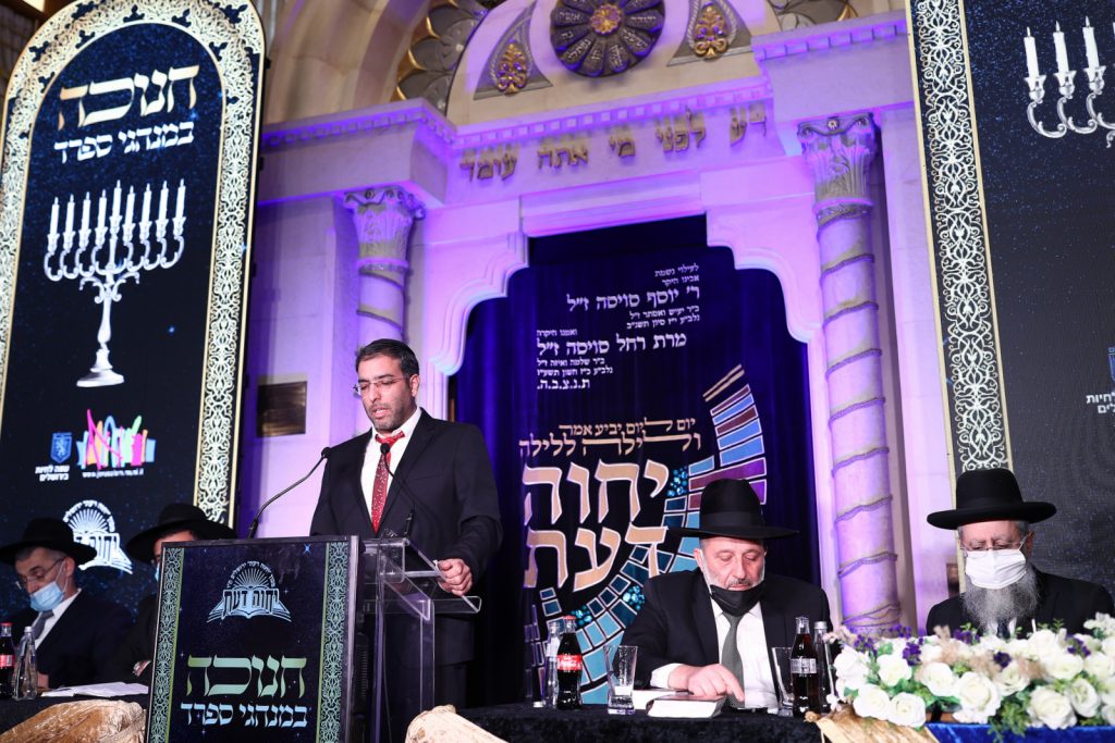 האברכים נבחנו על הלכות חנוכה וזכו בפרסים יקרי ערך • גלריה