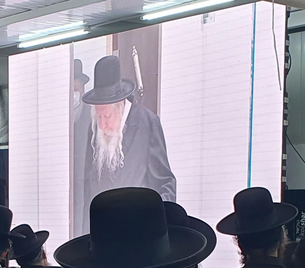 צפו: ההדלקה בגור לפי כללי הבריאות צפו: ההדלקה בגור לפי כללי הבריאות