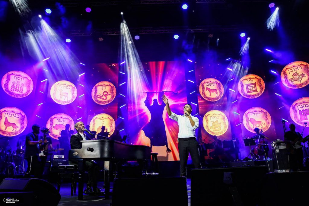 יעקב שוואקי משיק אלבום מופע חדש - 'לייב פארק'