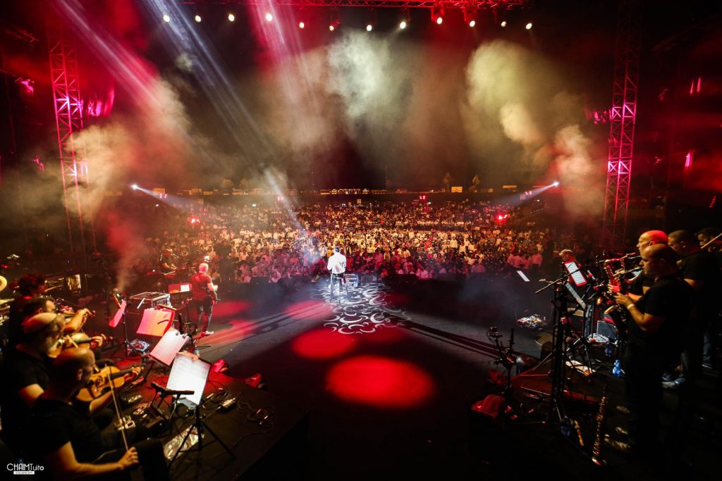 יעקב שוואקי משיק אלבום מופע חדש - 'לייב פארק'