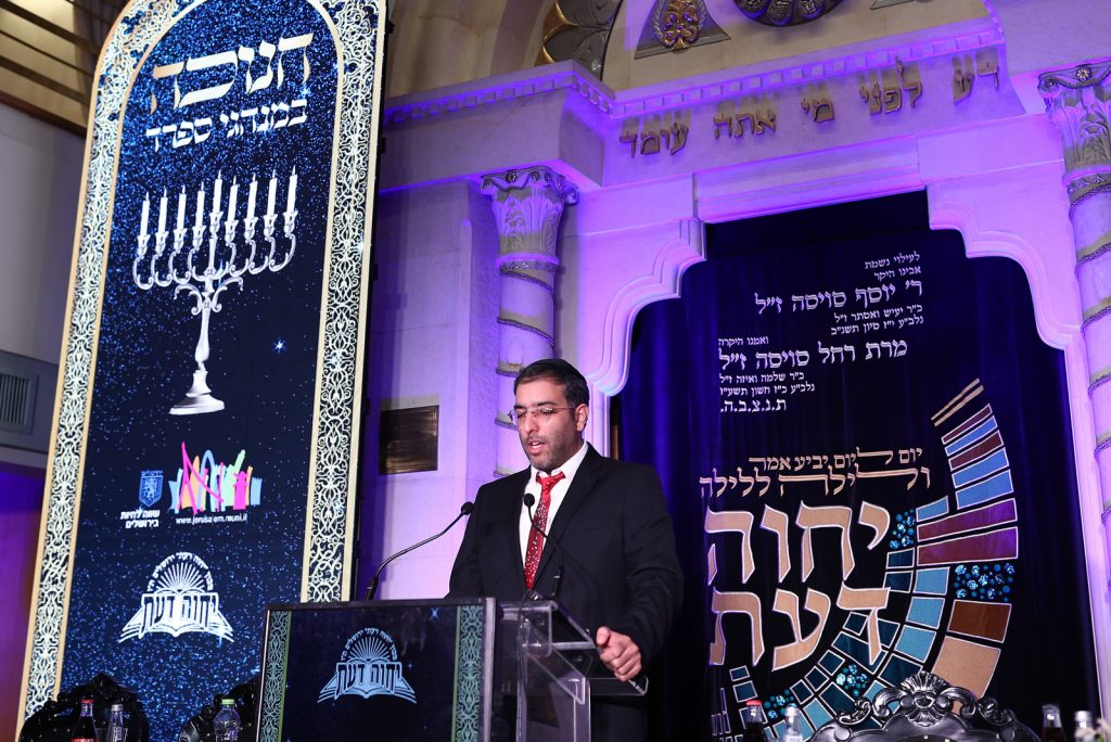 האברכים נבחנו על הלכות חנוכה וזכו בפרסים יקרי ערך • גלריה