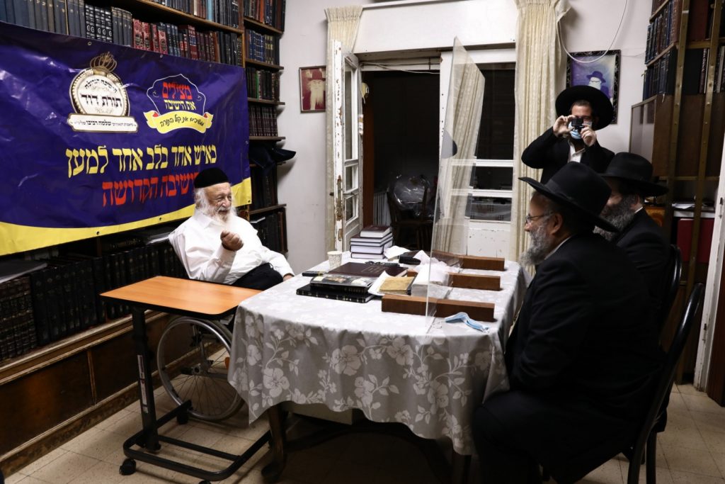 תיעוד: בוגרי 'תורת דוד' התכנסו במשכנה החדש של הישיבה