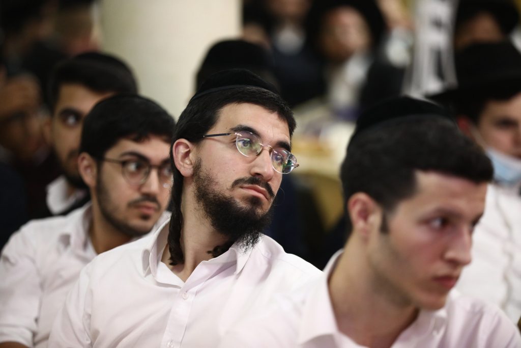 תיעוד: בוגרי 'תורת דוד' התכנסו במשכנה החדש של הישיבה