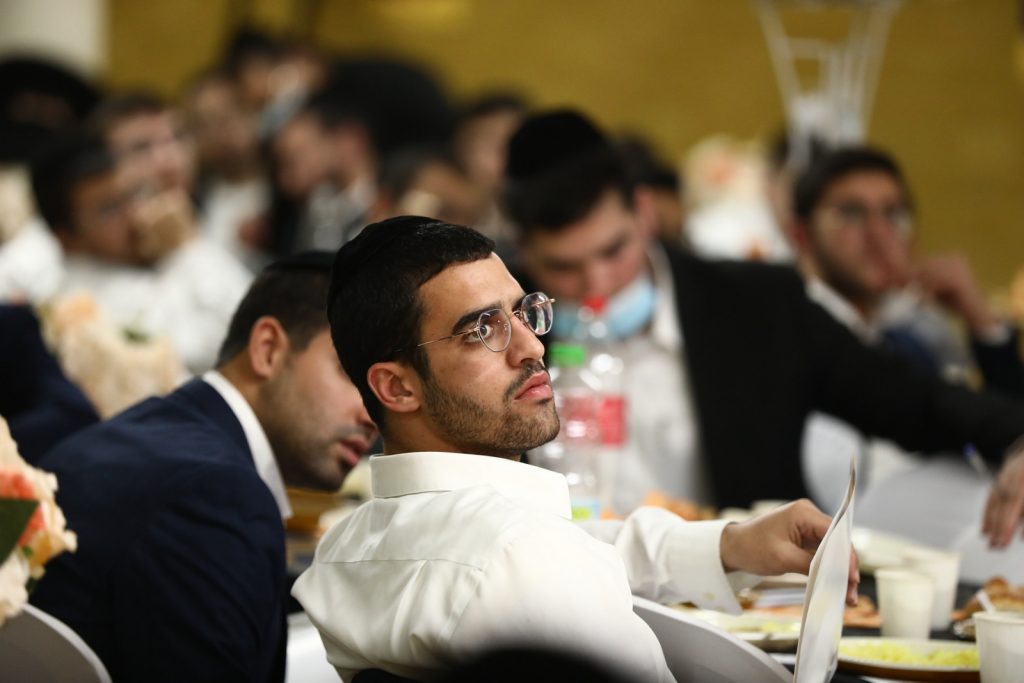 תיעוד: בוגרי 'תורת דוד' התכנסו במשכנה החדש של הישיבה