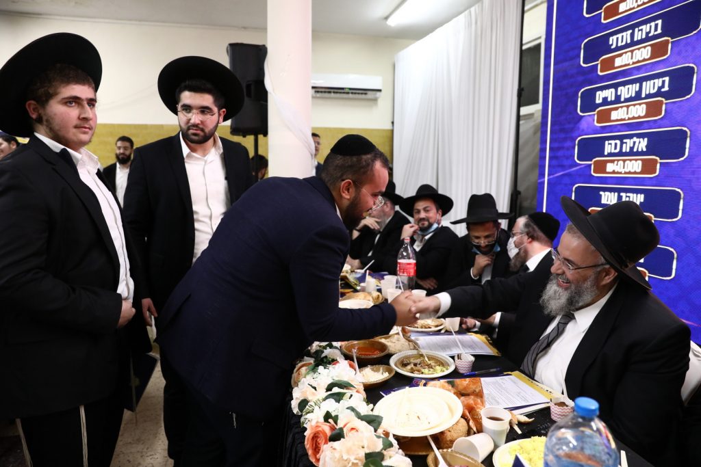 תיעוד: בוגרי 'תורת דוד' התכנסו במשכנה החדש של הישיבה