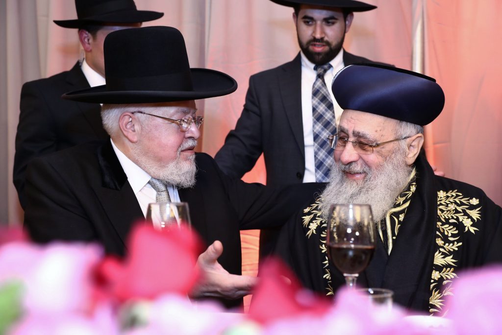 תיעוד: הגר"ד ביטון השיא את ביתו מול הכותל המערבי תיעוד: הגר"ד ביטון השיא את ביתו מול הכותל המערבי