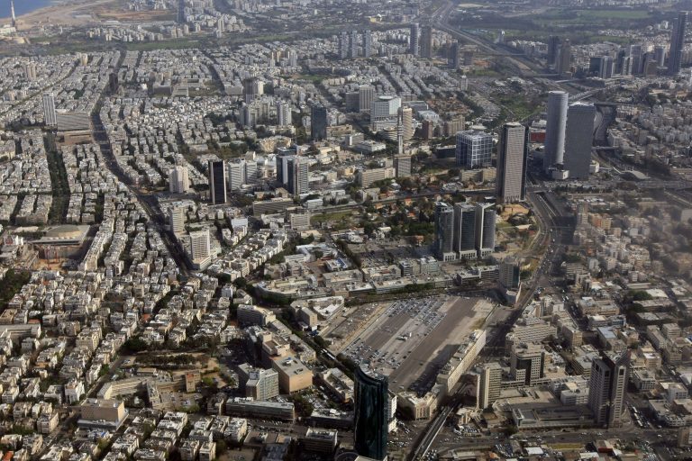 במערכת הביטחון נערכים מחשש למתקפת מל"טים מאיראן