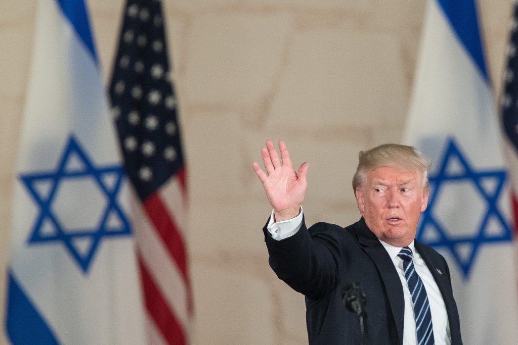 מת התנין של היטלר • הכותרות מהעולם מת התנין של היטלר • הכותרות מהעולם