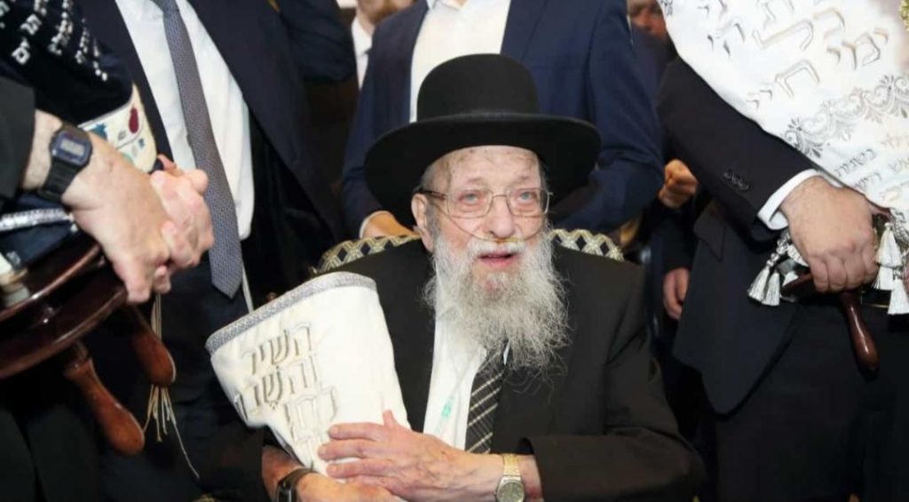 צפו: זקן המשגיחים זצ"ל עם גדולי ישראל צפו: זקן המשגיחים זצ"ל עם גדולי ישראל