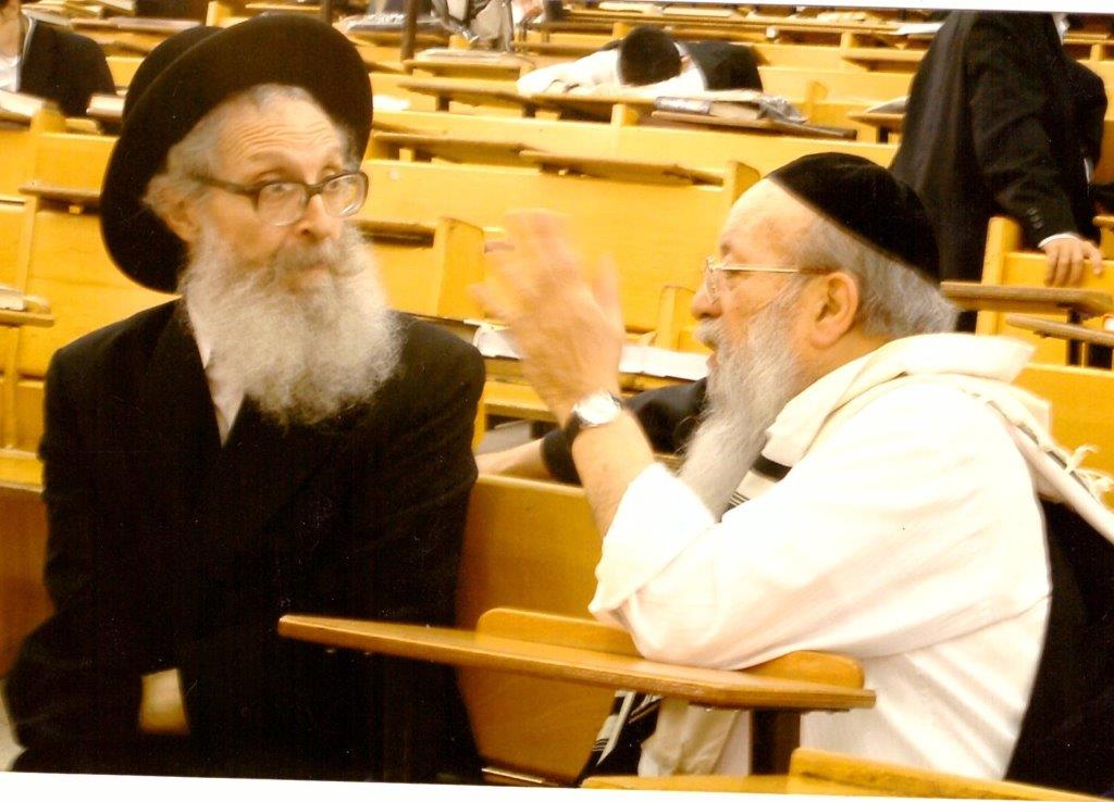 צפו: זקן המשגיחים זצ"ל עם גדולי ישראל צפו: זקן המשגיחים זצ"ל עם גדולי ישראל