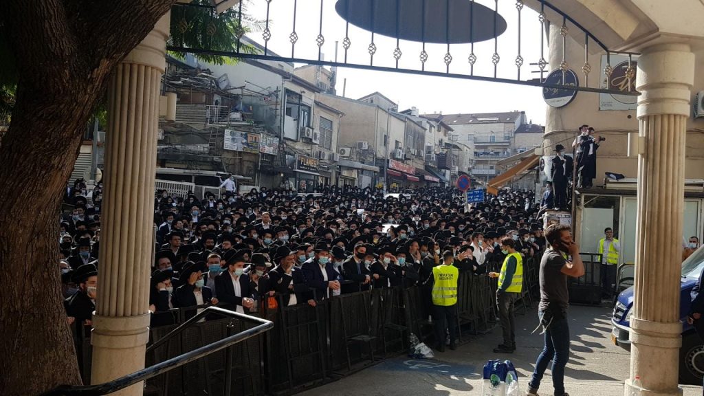 תיעוד: מסע הלווית הגר"א חדש זצ"ל • שידור חי