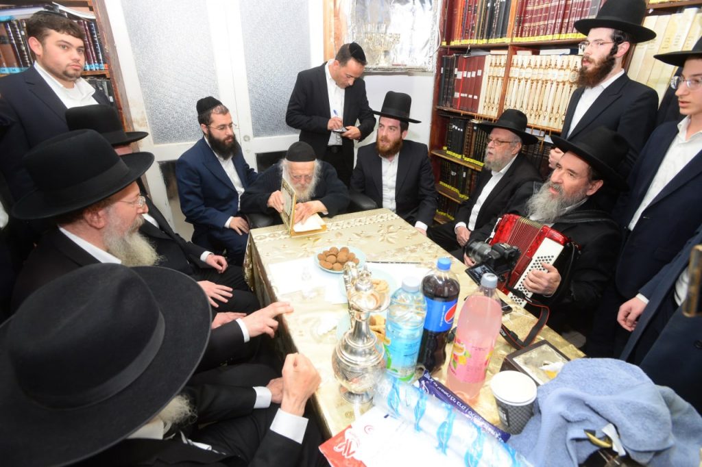 תיעוד: שמחת ה"ווארט" לנכדו של שר התורה