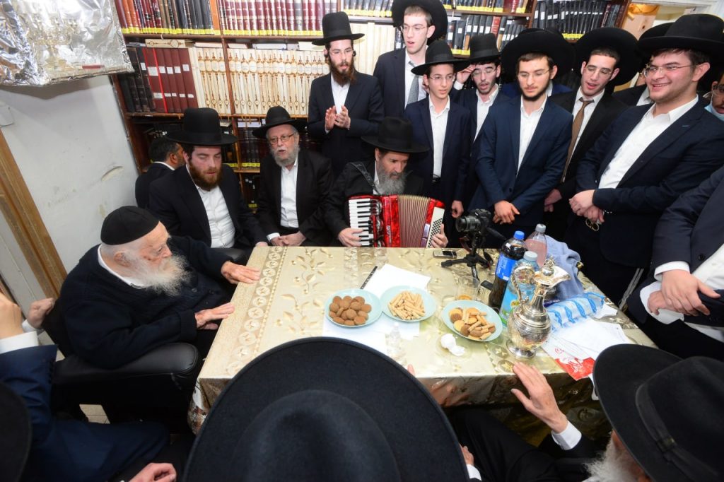 תיעוד: שמחת ה"ווארט" לנכדו של שר התורה