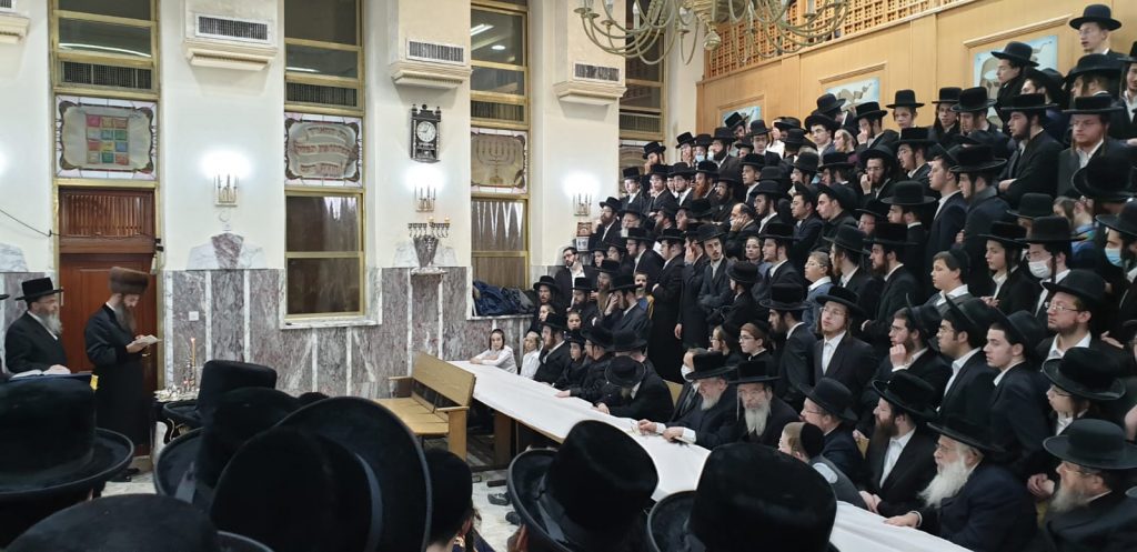 האדמו"ר מסאדיגורה ירושלים בהדלקת נרות וחלוקת מעות חנוכה • צפו האדמו"ר מסאדיגורה ירושלים בהדלקת נרות וחלוקת מעות חנוכה • צפו