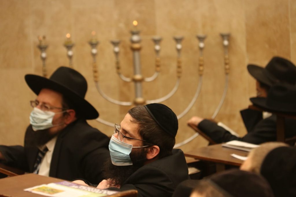 גלריית ענק: הגר"מ גריינמן ב'שיעור חג' במודיעין עילית גלריית ענק: הגר"מ גריינמן ב'שיעור חג' במודיעין עילית