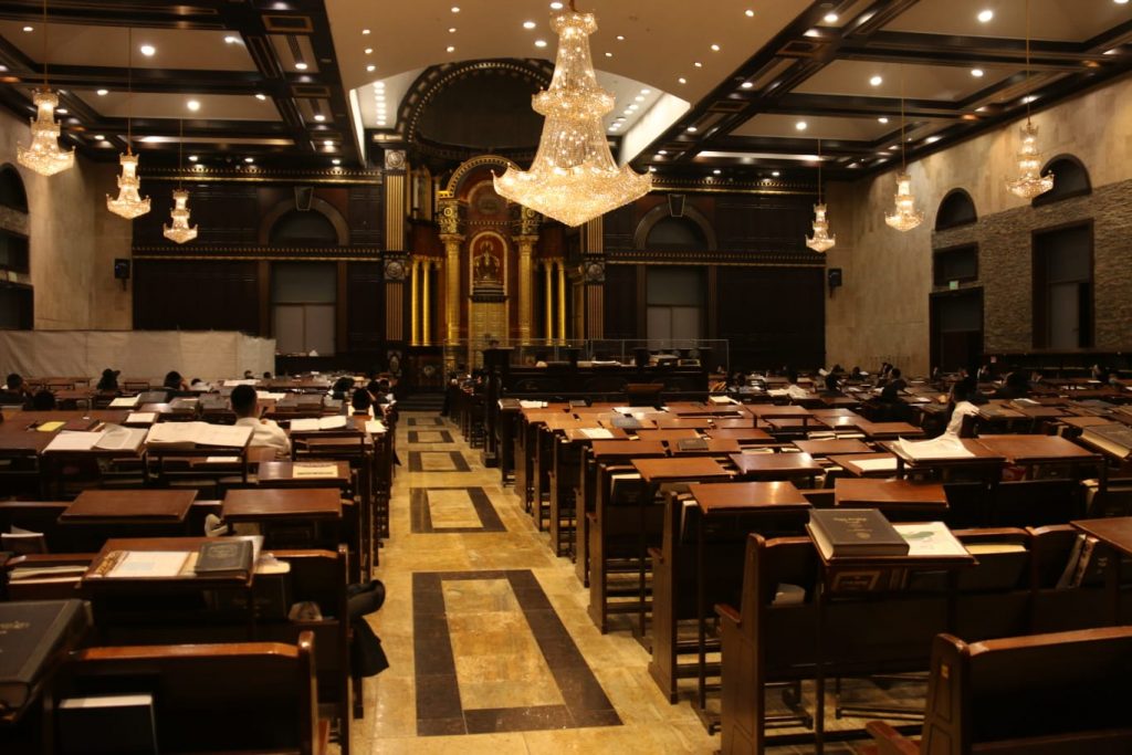 גלריית ענק: הגר"מ גריינמן ב'שיעור חג' במודיעין עילית גלריית ענק: הגר"מ גריינמן ב'שיעור חג' במודיעין עילית