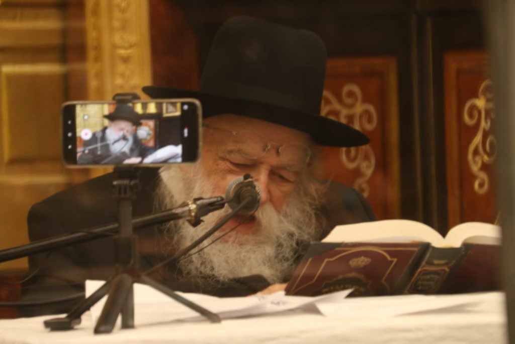 גלריית ענק: הגר"מ גריינמן ב'שיעור חג' במודיעין עילית גלריית ענק: הגר"מ גריינמן ב'שיעור חג' במודיעין עילית