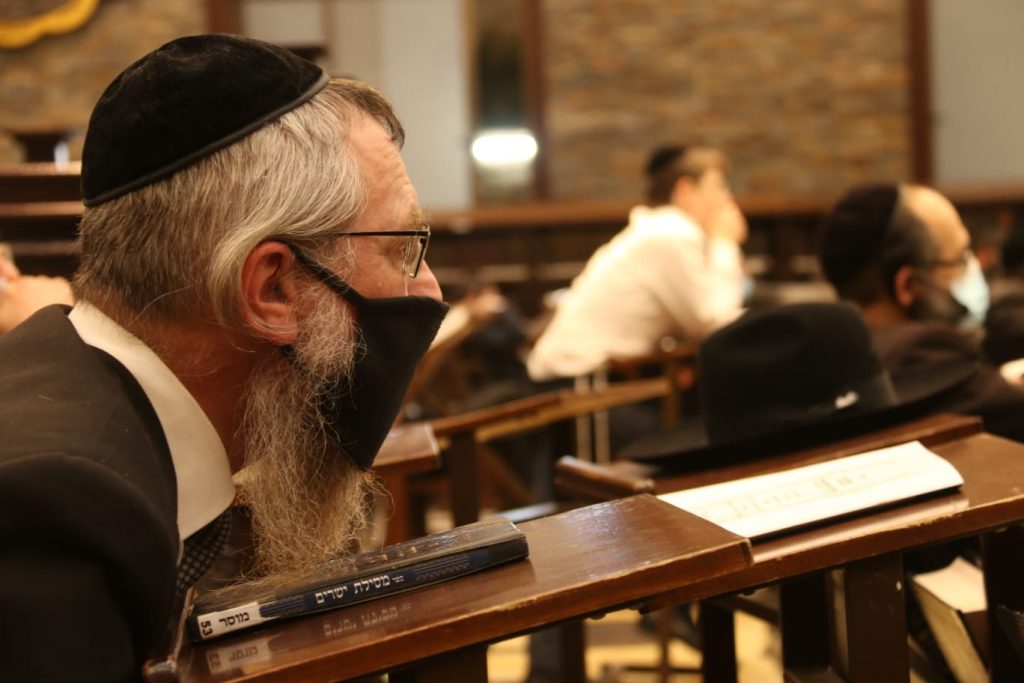 גלריית ענק: הגר"מ גריינמן ב'שיעור חג' במודיעין עילית גלריית ענק: הגר"מ גריינמן ב'שיעור חג' במודיעין עילית