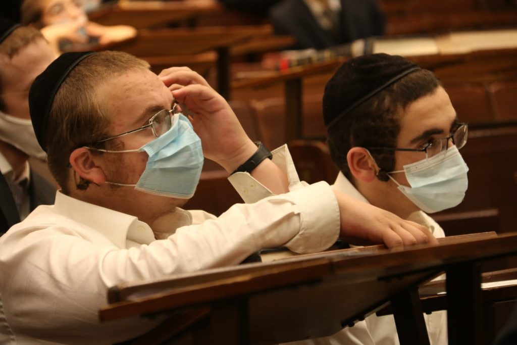 גלריית ענק: הגר"מ גריינמן ב'שיעור חג' במודיעין עילית גלריית ענק: הגר"מ גריינמן ב'שיעור חג' במודיעין עילית