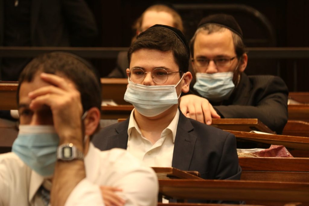 גלריית ענק: הגר"מ גריינמן ב'שיעור חג' במודיעין עילית גלריית ענק: הגר"מ גריינמן ב'שיעור חג' במודיעין עילית