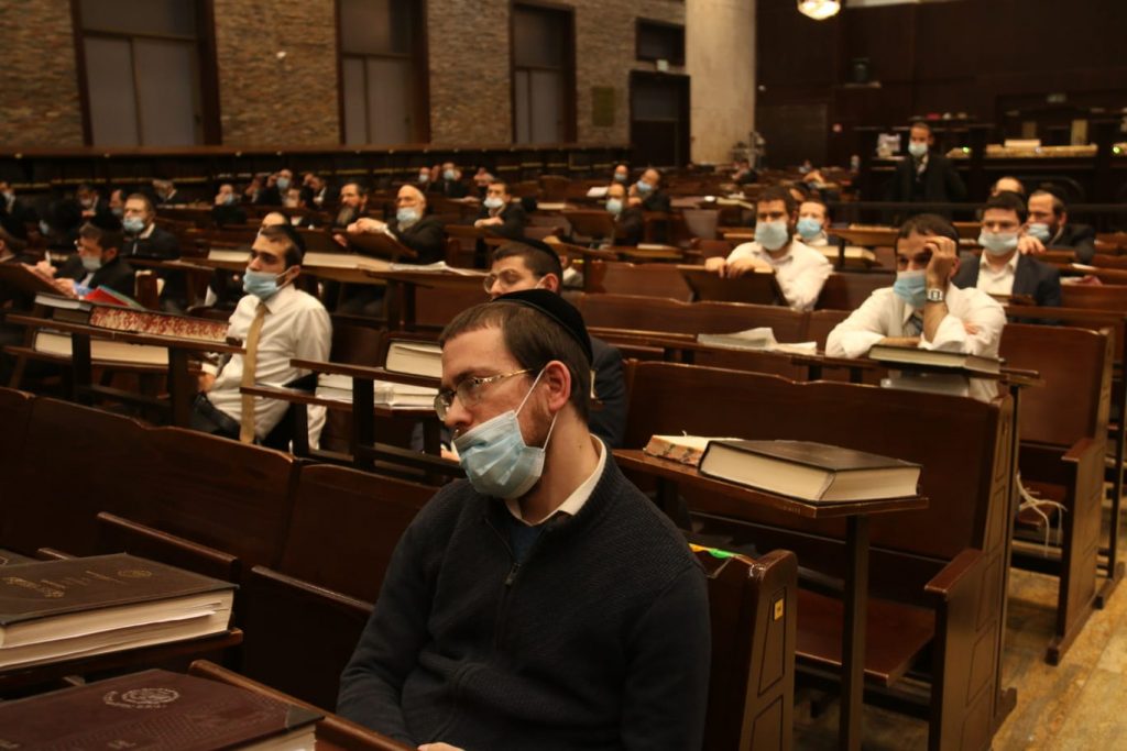 גלריית ענק: הגר"מ גריינמן ב'שיעור חג' במודיעין עילית גלריית ענק: הגר"מ גריינמן ב'שיעור חג' במודיעין עילית