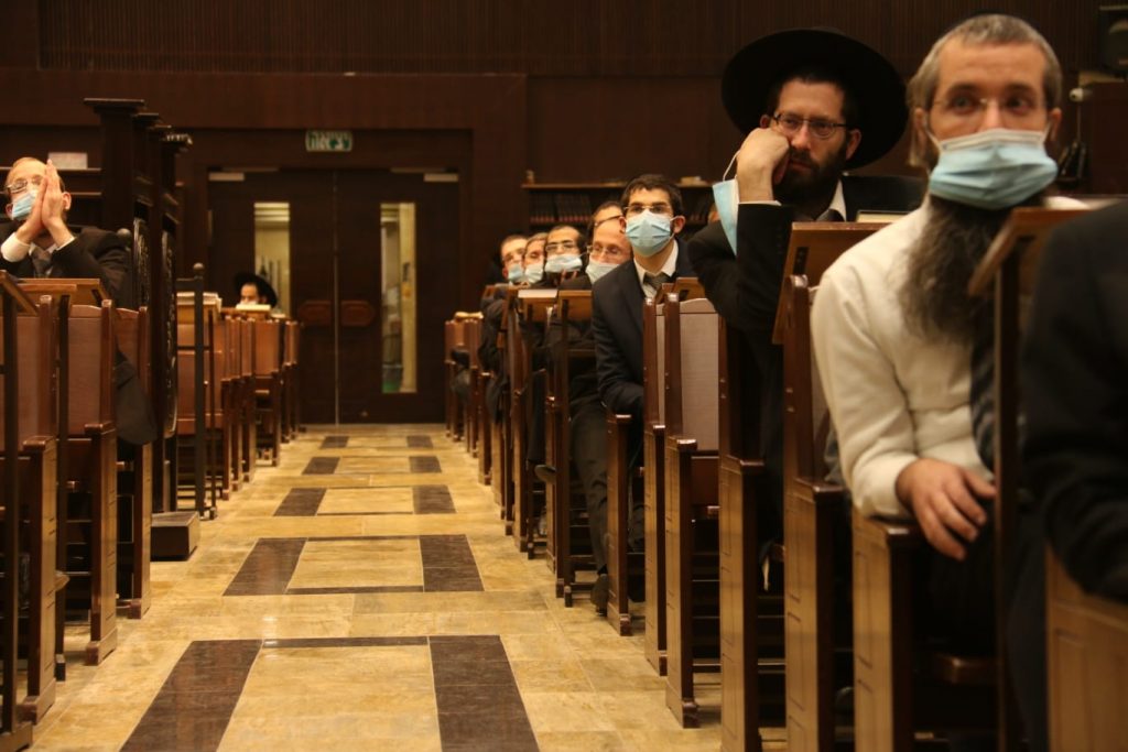 גלריית ענק: הגר"מ גריינמן ב'שיעור חג' במודיעין עילית גלריית ענק: הגר"מ גריינמן ב'שיעור חג' במודיעין עילית