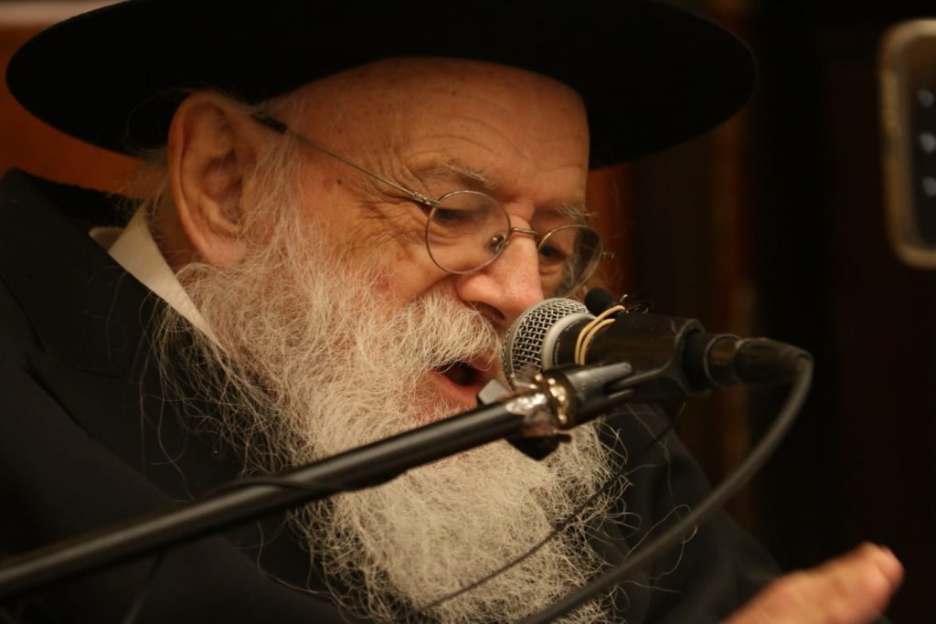 גלריית ענק: הגר"מ גריינמן ב'שיעור חג' במודיעין עילית גלריית ענק: הגר"מ גריינמן ב'שיעור חג' במודיעין עילית