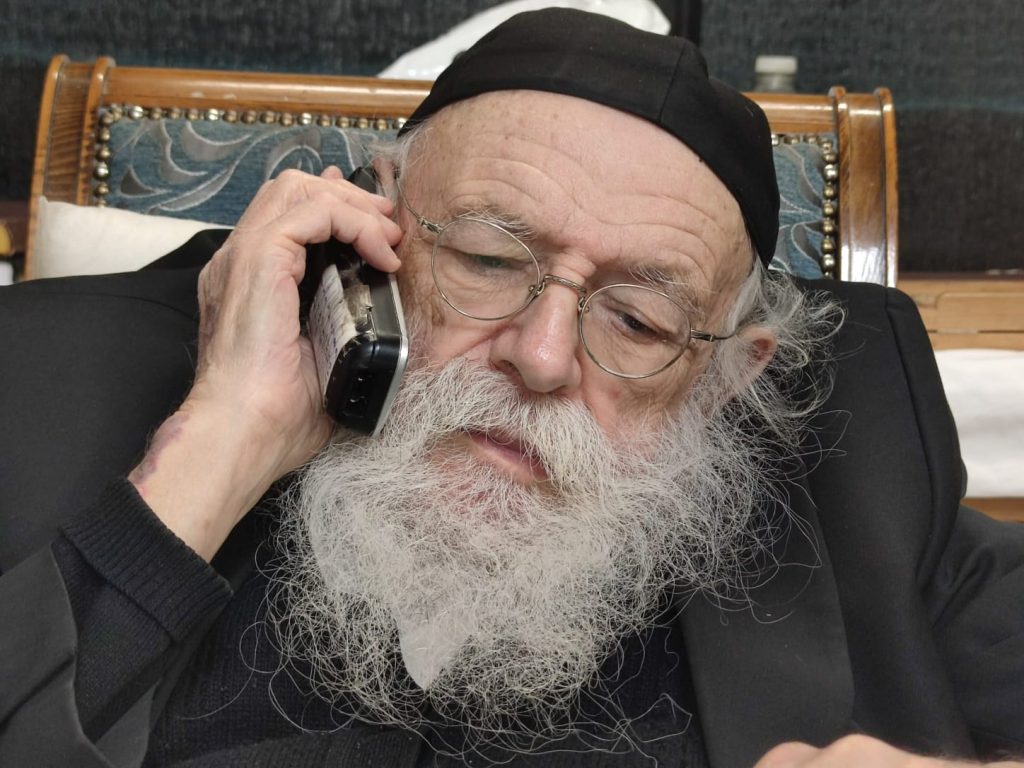 גלריית ענק: הגר"מ גריינמן ב'שיעור חג' במודיעין עילית גלריית ענק: הגר"מ גריינמן ב'שיעור חג' במודיעין עילית