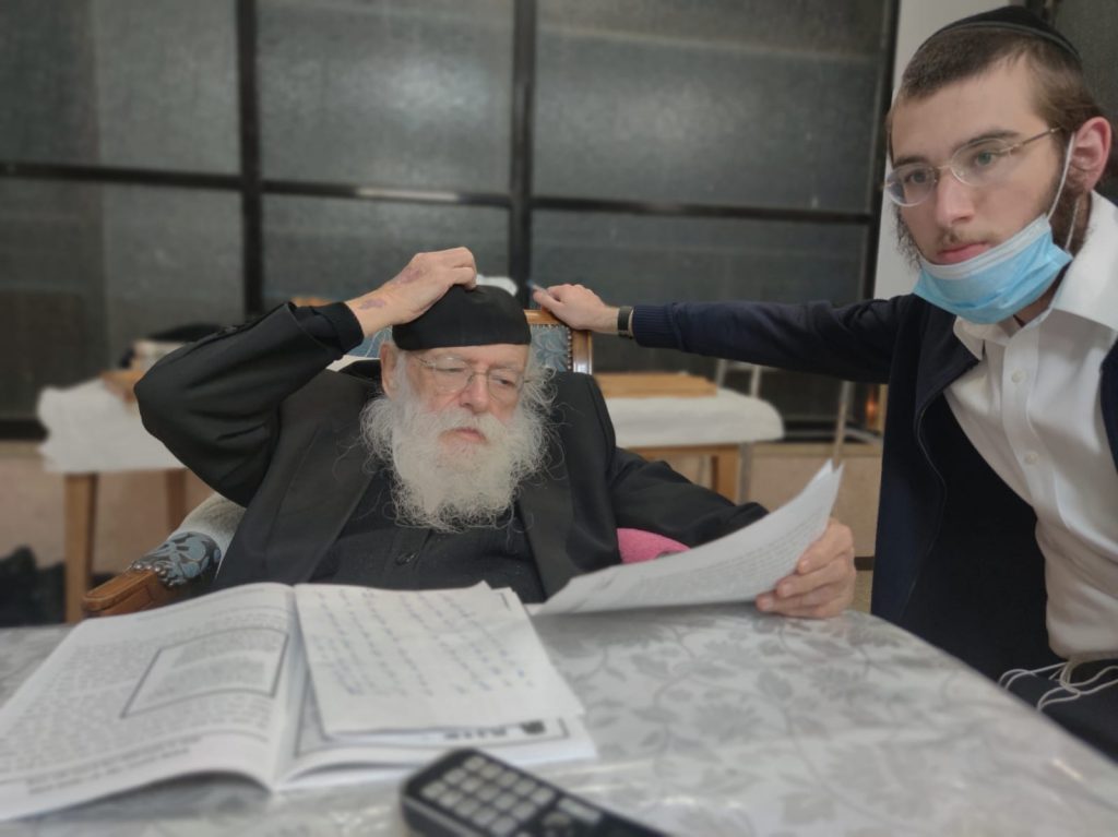 גלריית ענק: הגר"מ גריינמן ב'שיעור חג' במודיעין עילית גלריית ענק: הגר"מ גריינמן ב'שיעור חג' במודיעין עילית