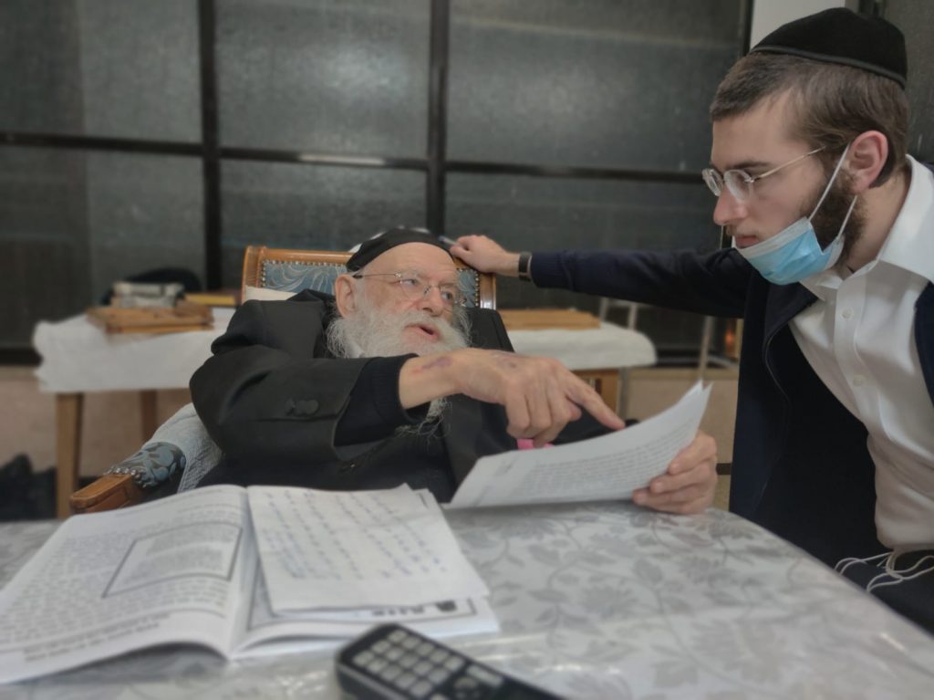 גלריית ענק: הגר"מ גריינמן ב'שיעור חג' במודיעין עילית גלריית ענק: הגר"מ גריינמן ב'שיעור חג' במודיעין עילית