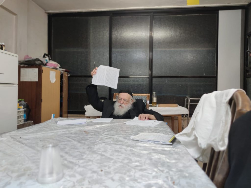 גלריית ענק: הגר"מ גריינמן ב'שיעור חג' במודיעין עילית גלריית ענק: הגר"מ גריינמן ב'שיעור חג' במודיעין עילית