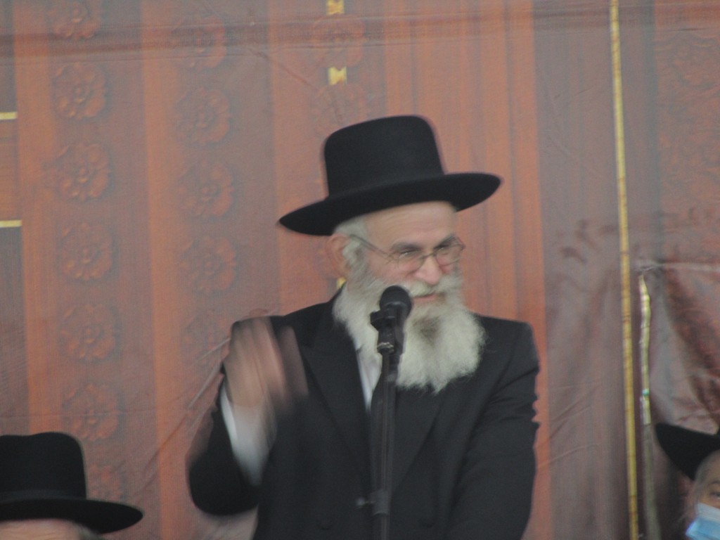 גלריה: מסיבת החנוכה בבית מדרש עליון