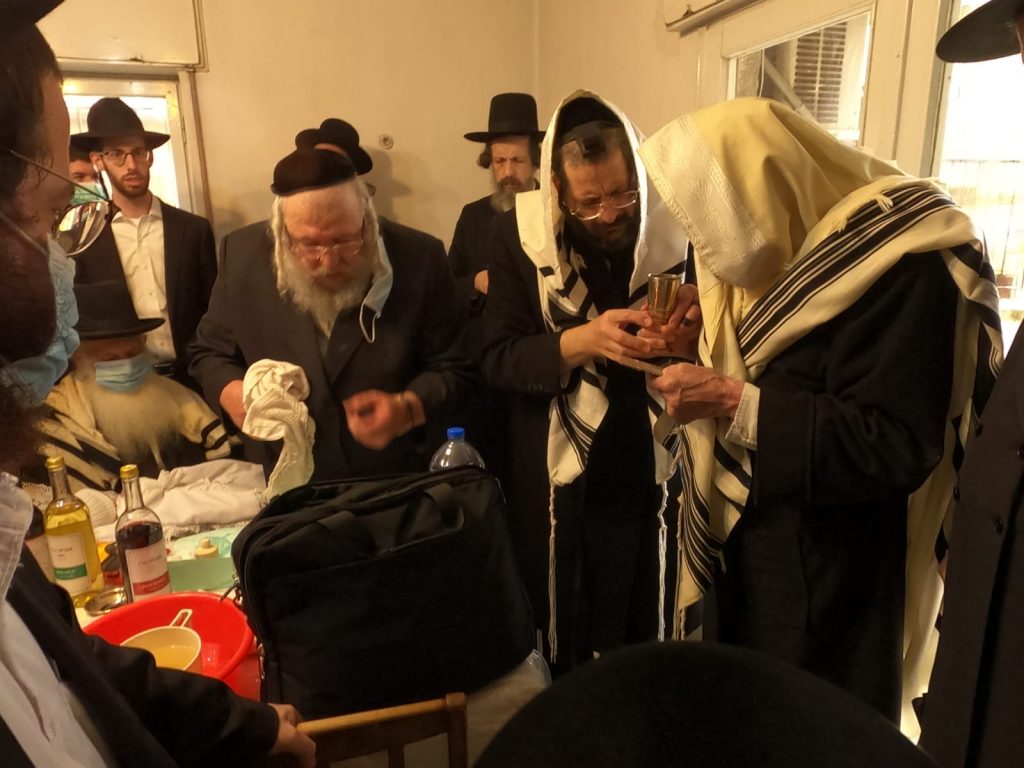 תיעוד: הגרב"ד פוברסקי סנדק לנין הרב מבריסק