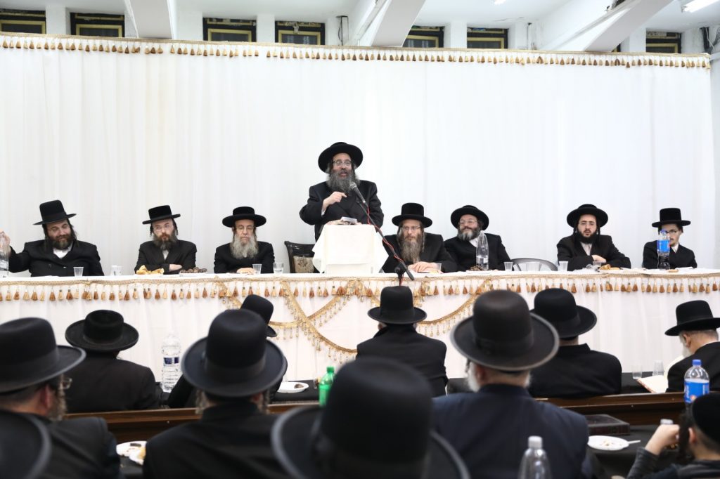 גלריה: מסיבת חנוכה בסאטמר בני ברק