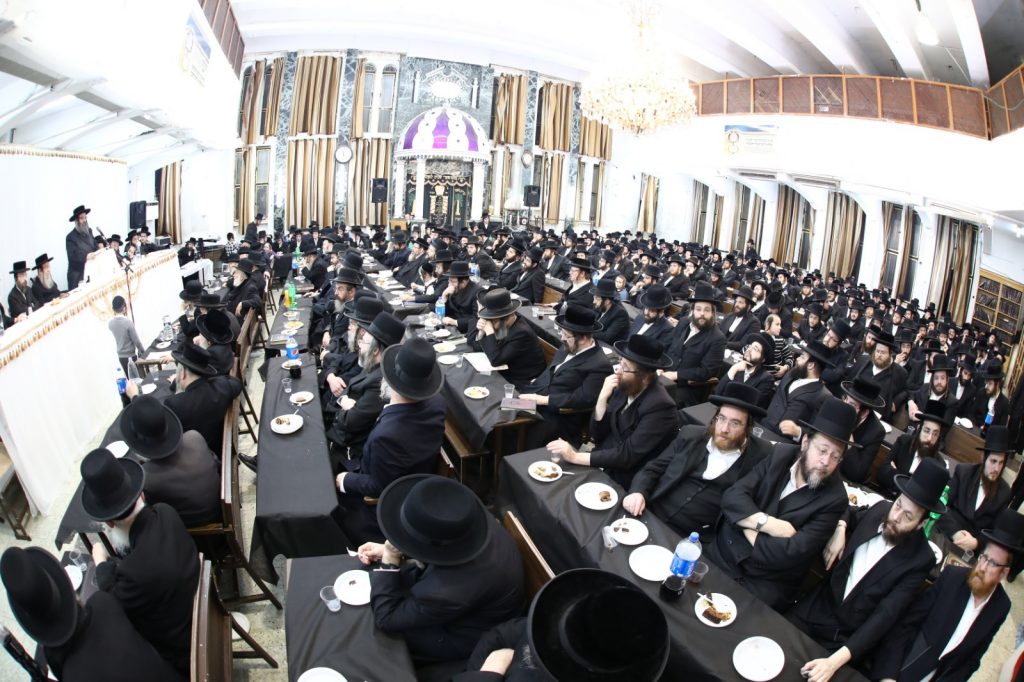 גלריה: מסיבת חנוכה בסאטמר בני ברק