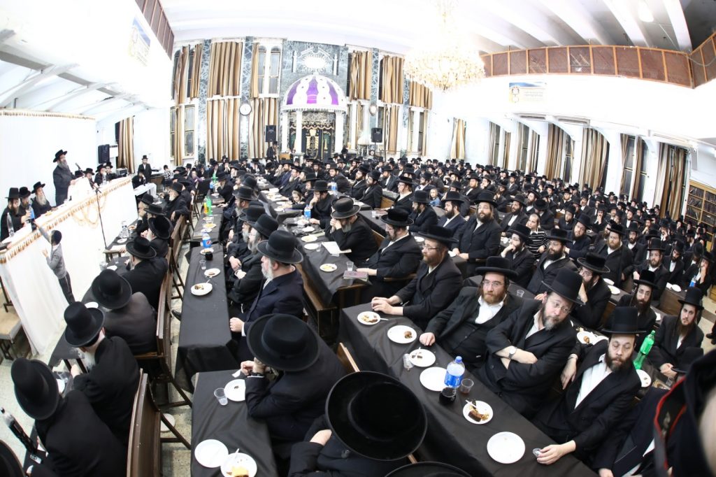 גלריה: מסיבת חנוכה בסאטמר בני ברק