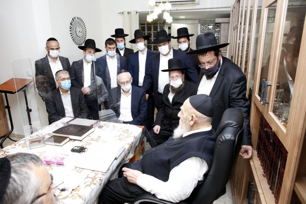 התבטאות ראשונה בקולו: נשיא מועצת חכמי התורה קורא להתחסן • צפו