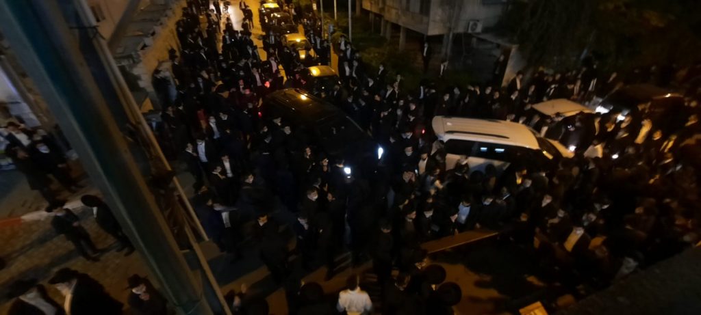 צפו: ראש הישיבה הגרב"ד סופד לאחיו הגר"ש פוברסקי