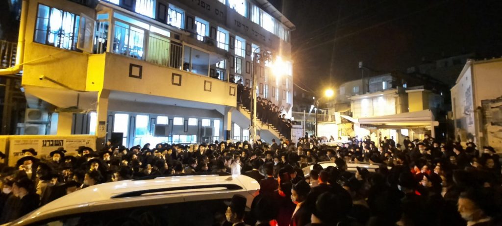 צפו: ראש הישיבה הגרב"ד סופד לאחיו הגר"ש פוברסקי