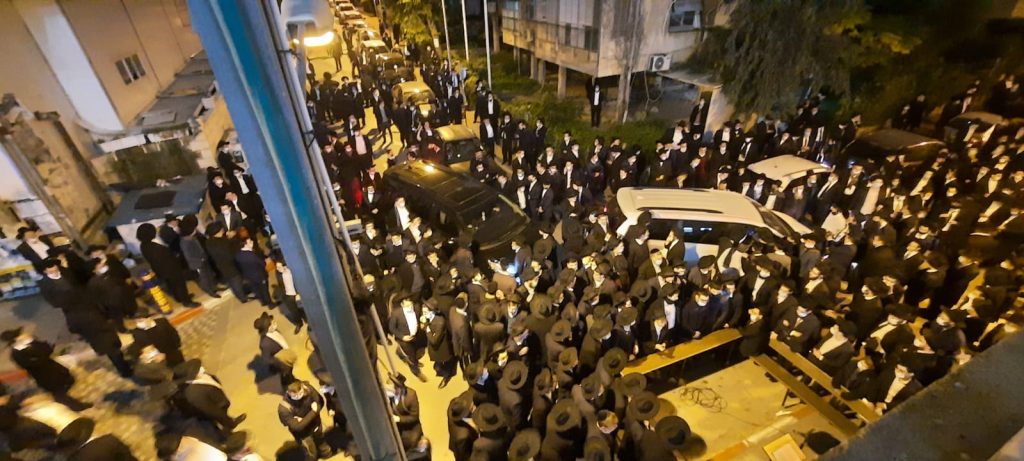 צפו: ראש הישיבה הגרב"ד סופד לאחיו הגר"ש פוברסקי