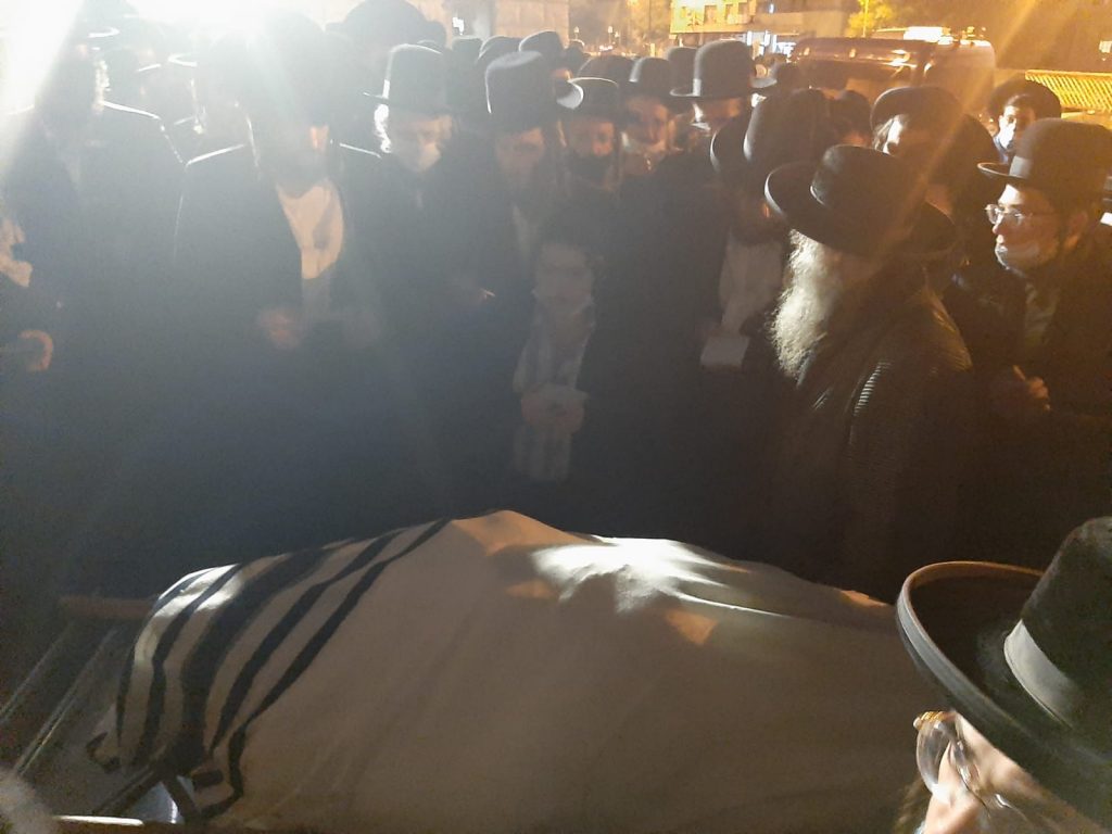 עשרה יתומים שלא ייראו את אבא יותר: המשפחה האבלה זועקת לעזרה